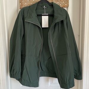 NWT BLOOMCHIC GREEN WINDBREAKER WITH ZIPPER SIZE 18-20